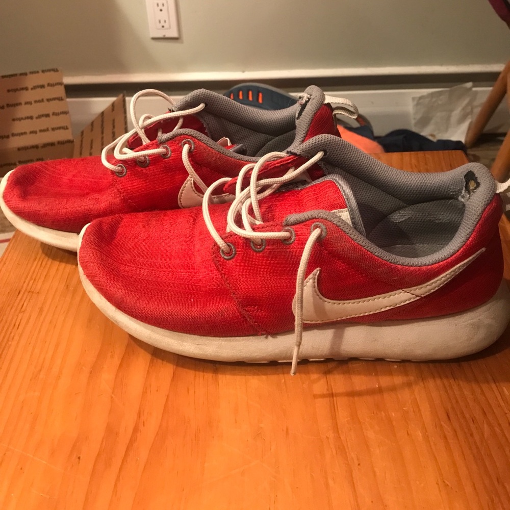 Nike roshes